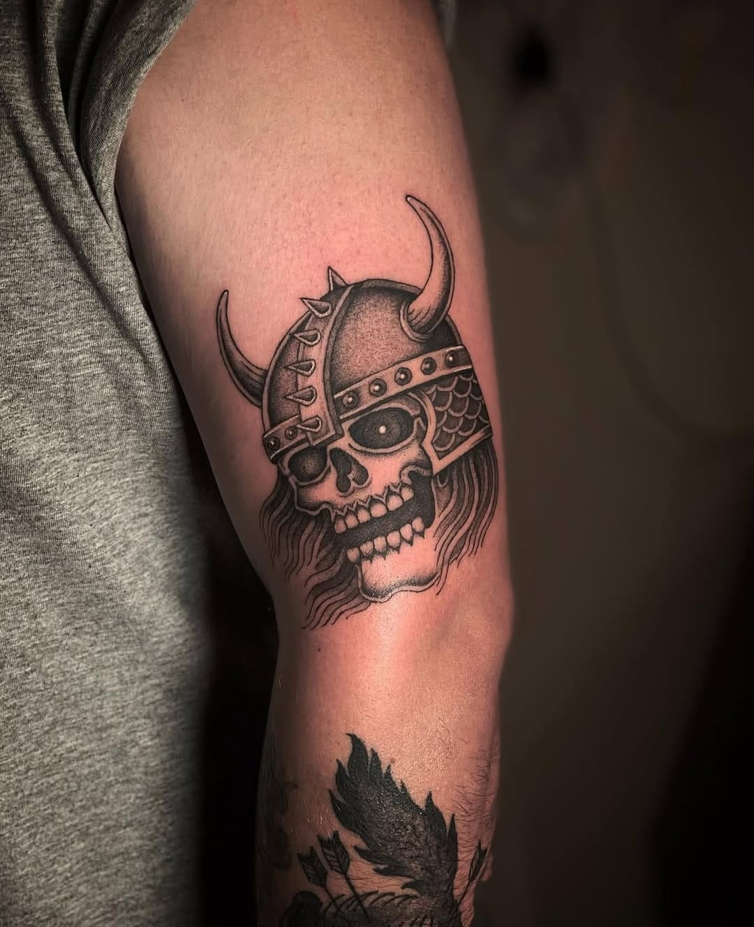 Post 4 by Victor Nishizima Tattoo on Instagram (image)