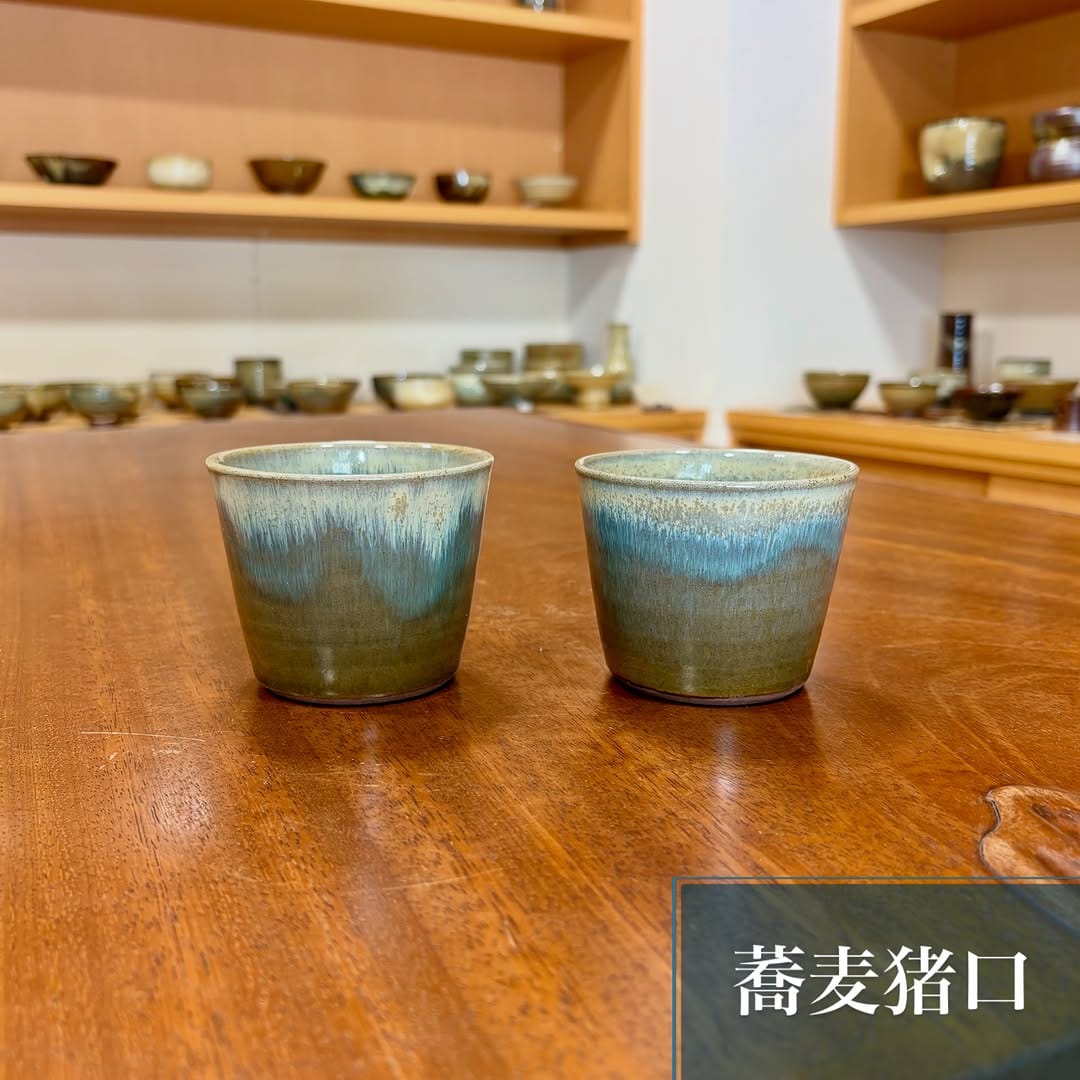 Post 3 by 小代焼たけみや窯 | 国指定伝統的工芸品 | 熊本 on Instagram (carousel)