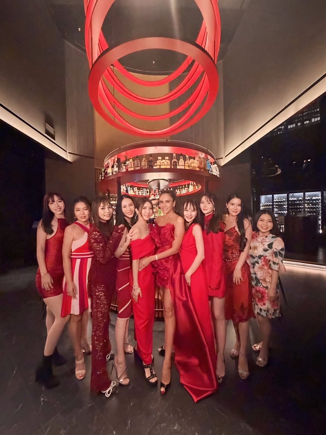 Post 6 by 有吉ひとみ🇯🇵Hitomi🇦🇪Dubai on Instagram (carousel)