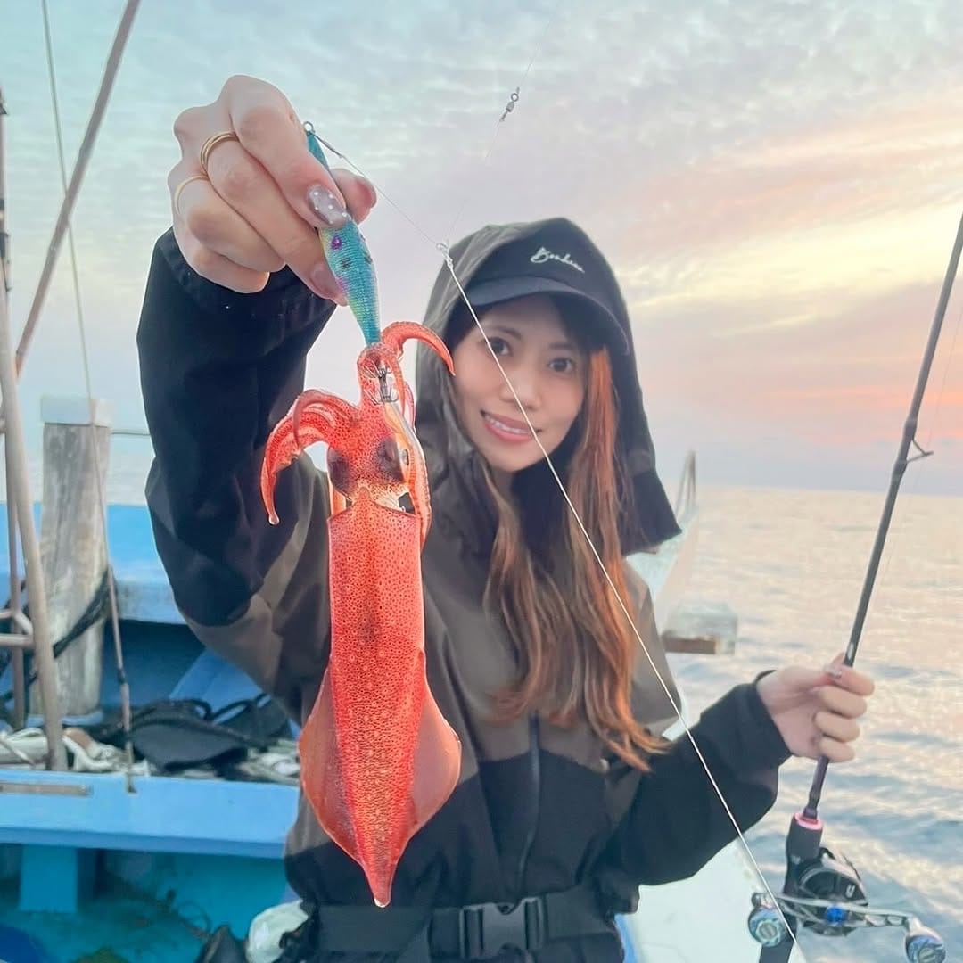 Post 1 by 𝙠𝙖𝙘𝙤 on Instagram (carousel)