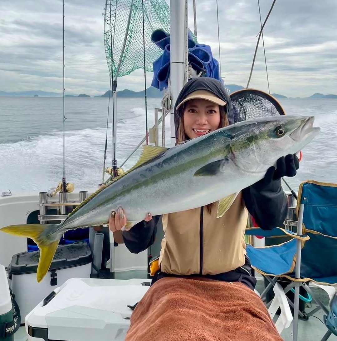 Post 9 by 𝙠𝙖𝙘𝙤 on Instagram (image)
