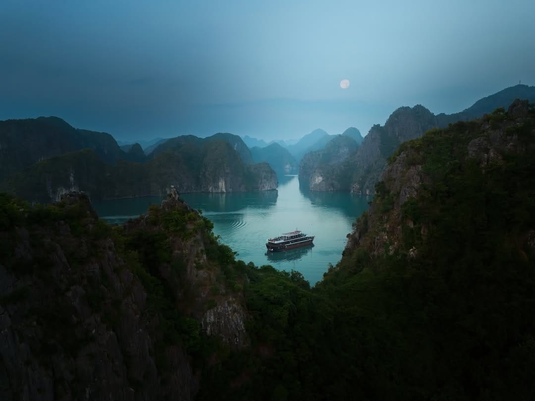 Post 7 by Cyril Mouty | Eco-travel & Sustainable brands Photographer on Instagram (carousel)