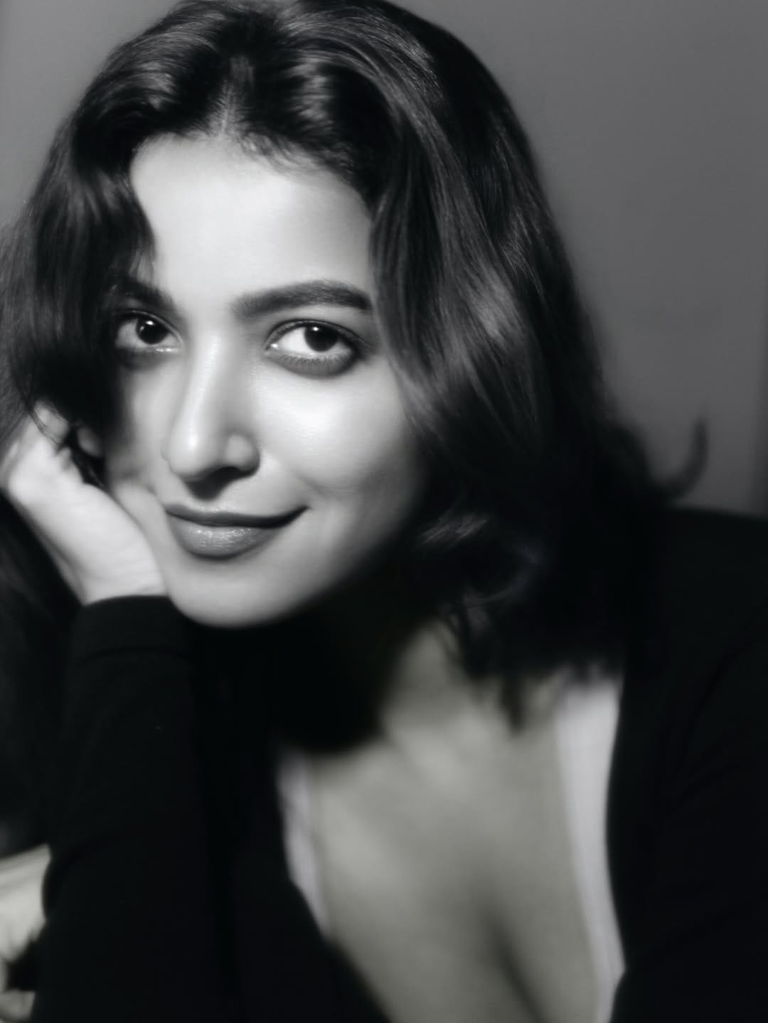 Post 7 by Simran Saini on Instagram (carousel)