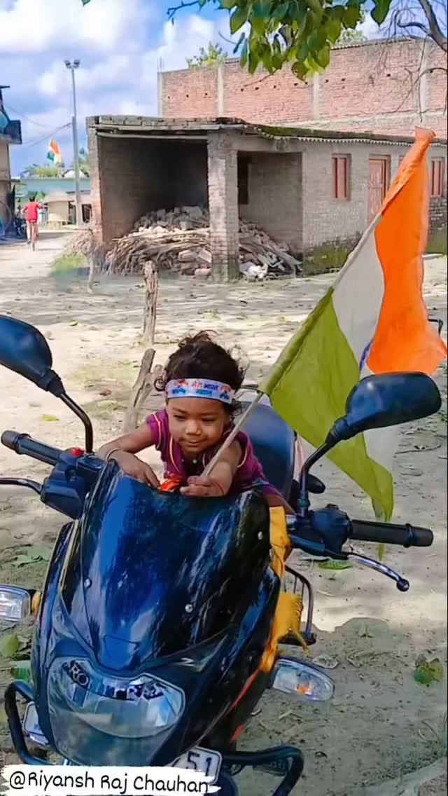 Post 10 by Rohit Raj Chauhan on Instagram (video)