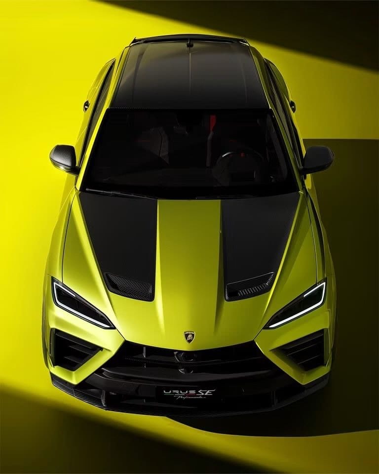 Post 1 by ランボルギーニ大阪/LamborghiniOsaka on Instagram (carousel)