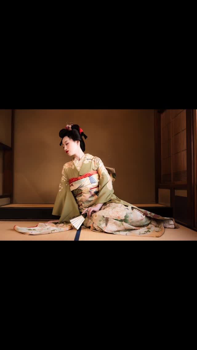 Post 4 by 菱田聖子 on Instagram (video)