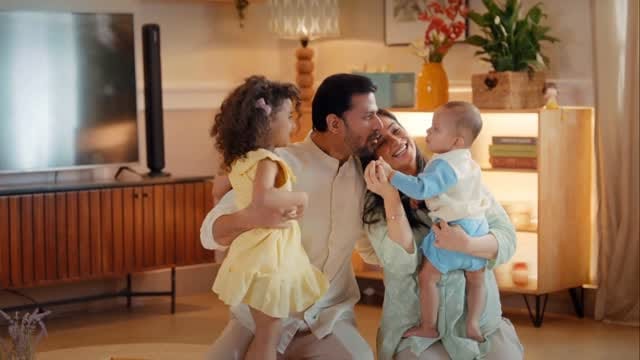Post 9 by Diksha Raina on Instagram (video)