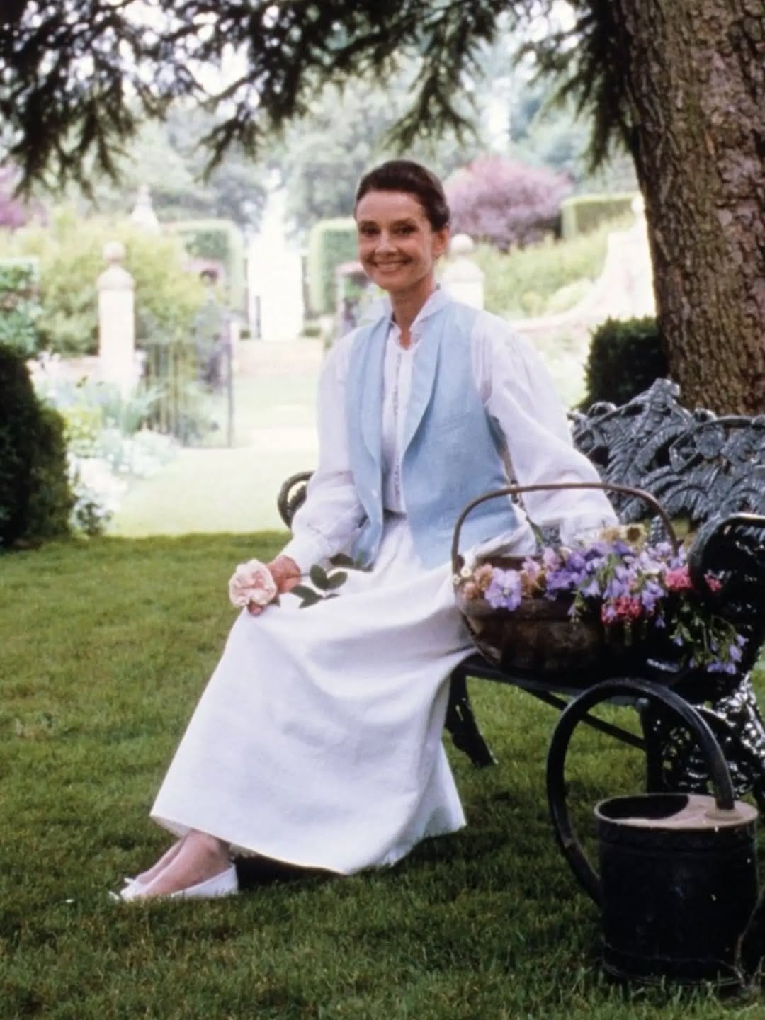 Post 6 by audrey hepburn fanpage on Instagram (image)