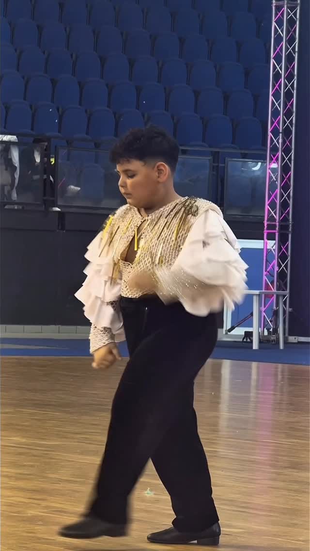 Post 8 by Desirè Distefano on Instagram (video)