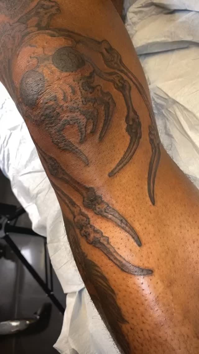 Post 4 by Candi Kinyōbi on Instagram (video)