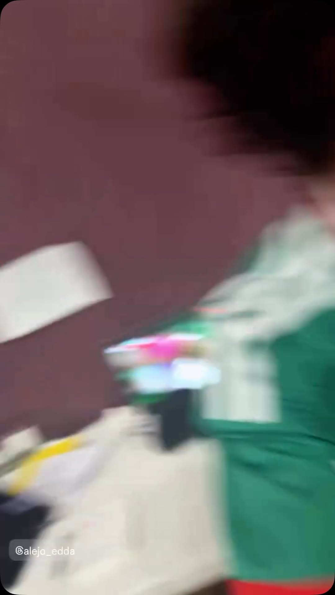 Post 4 by tainá ♥︎ on Instagram (video)
