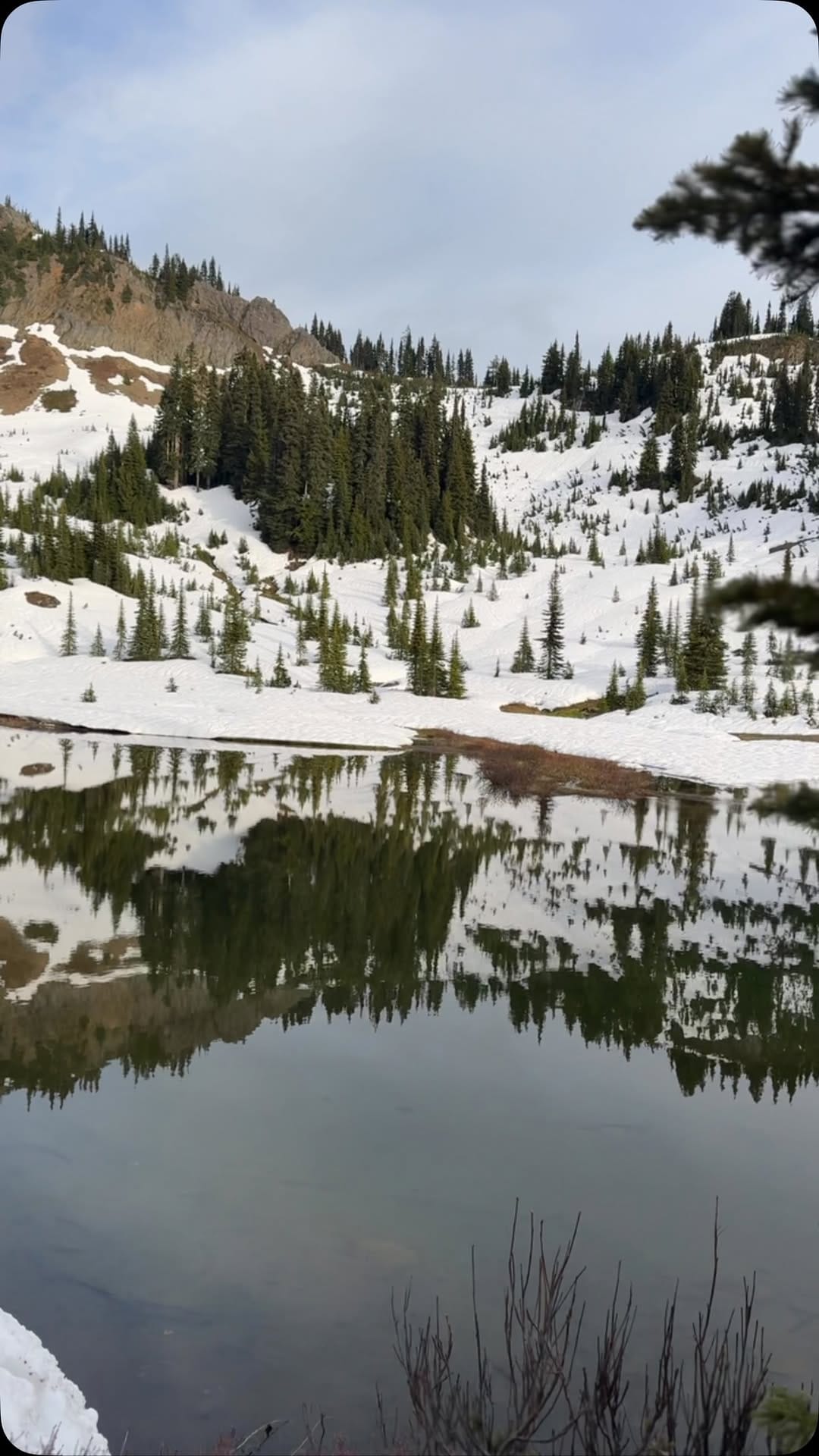 Post 6 by Jose Adventures on Instagram (video)