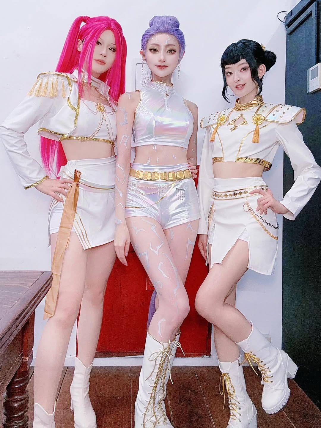 Post 3 by シエシェ on Instagram (carousel)