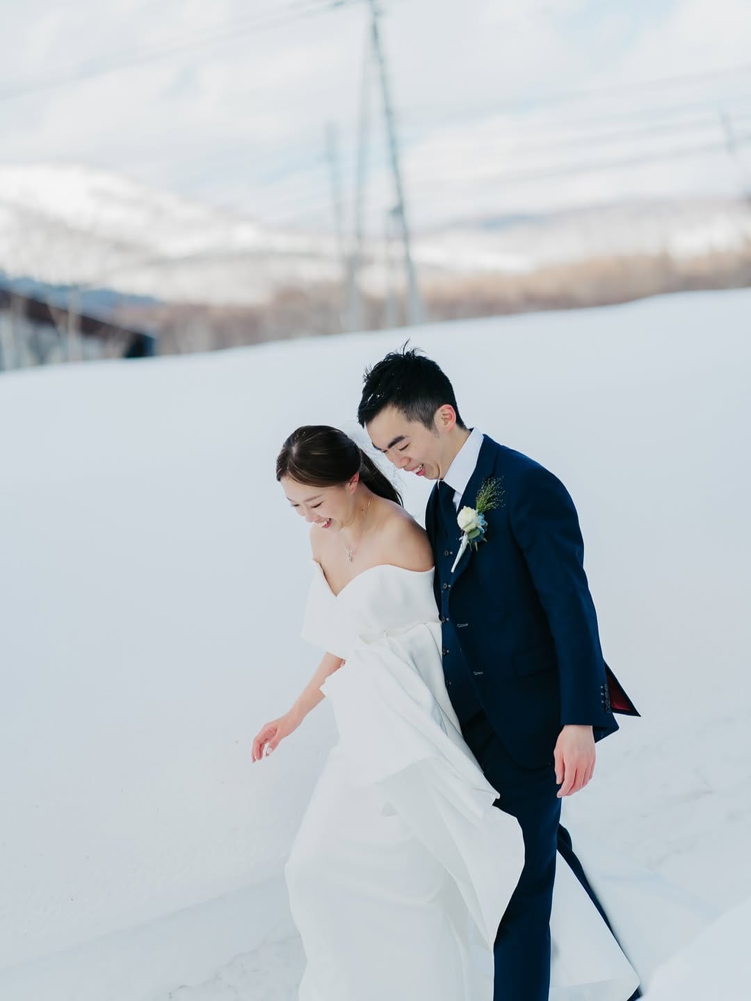 Post 9 by LANDRESS WEDDING on Instagram (carousel)