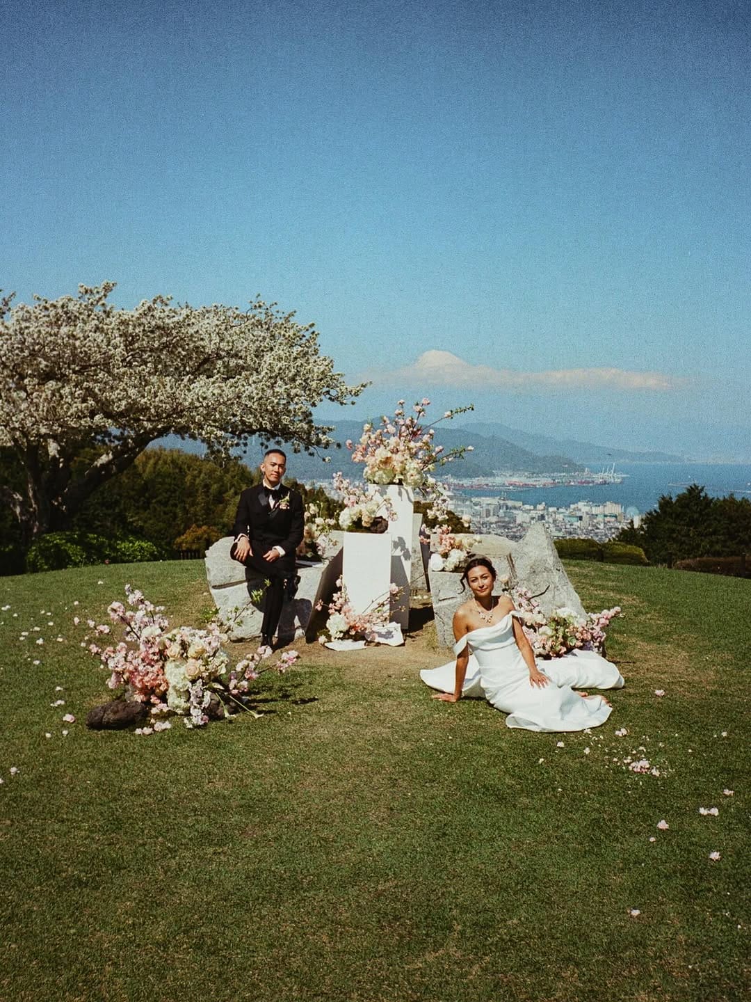 Post 4 by LANDRESS WEDDING on Instagram (carousel)