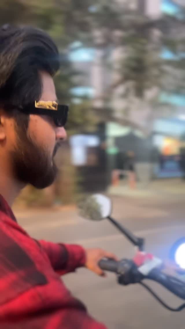 Post 4 by Rahul Chaudhary on Instagram (video)