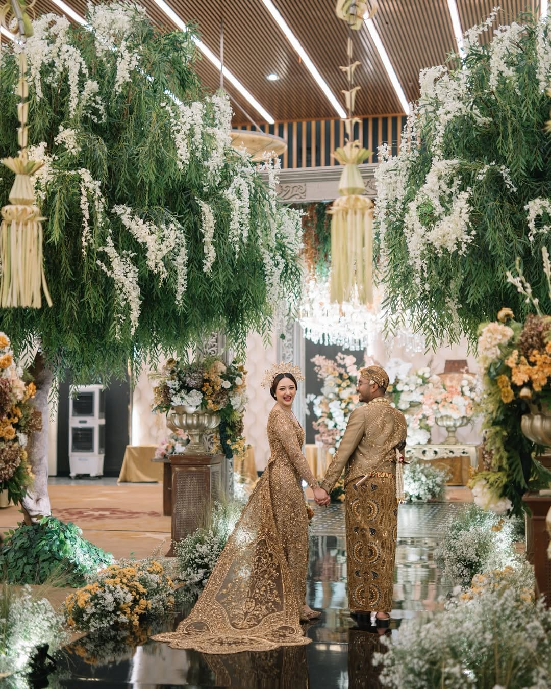 Post 7 by Wedding Venue Jakarta IKK Wedding Indonesia on Instagram (carousel)
