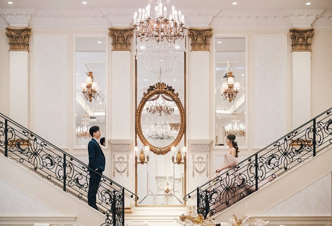 Post 7 by ハートコート横浜【公式】横浜 結婚式場 大聖堂×貸切 on Instagram (carousel)