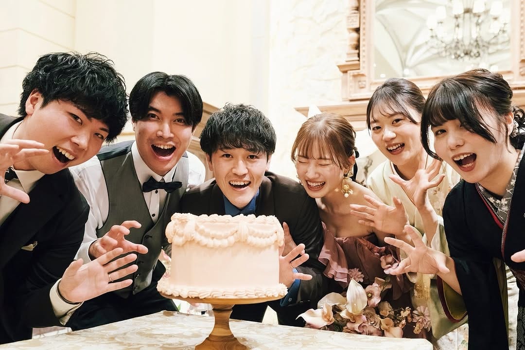 Post 3 by ハートコート横浜【公式】横浜 結婚式場 大聖堂×貸切 on Instagram (carousel)