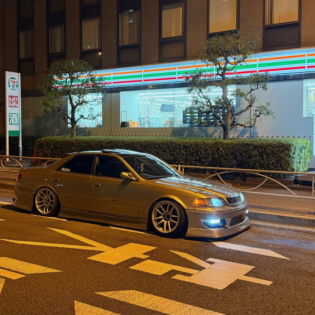 Post 5 by kota on Instagram (image)