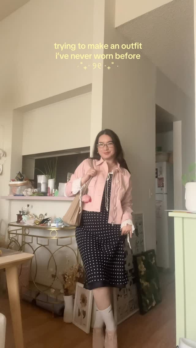 Post 4 by Lucero on Instagram (video)