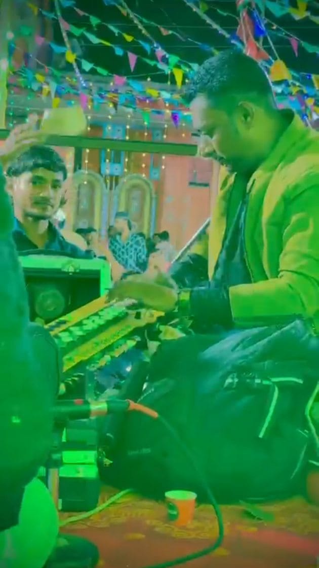 Post 3 by Farhan Khan on Instagram (video)