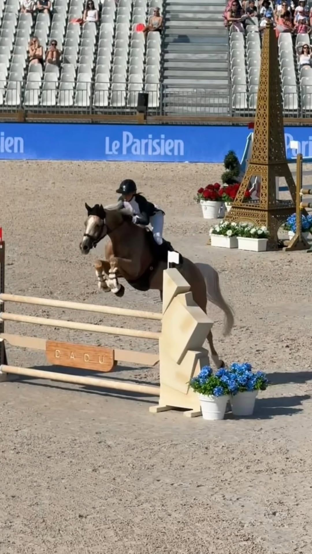 Post 5 by EVA BOUCHUT on Instagram (video)