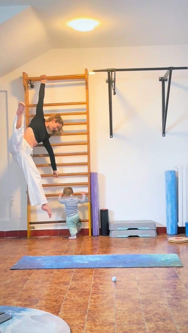 Post 6 by Ferrari Chiara on Instagram (video)