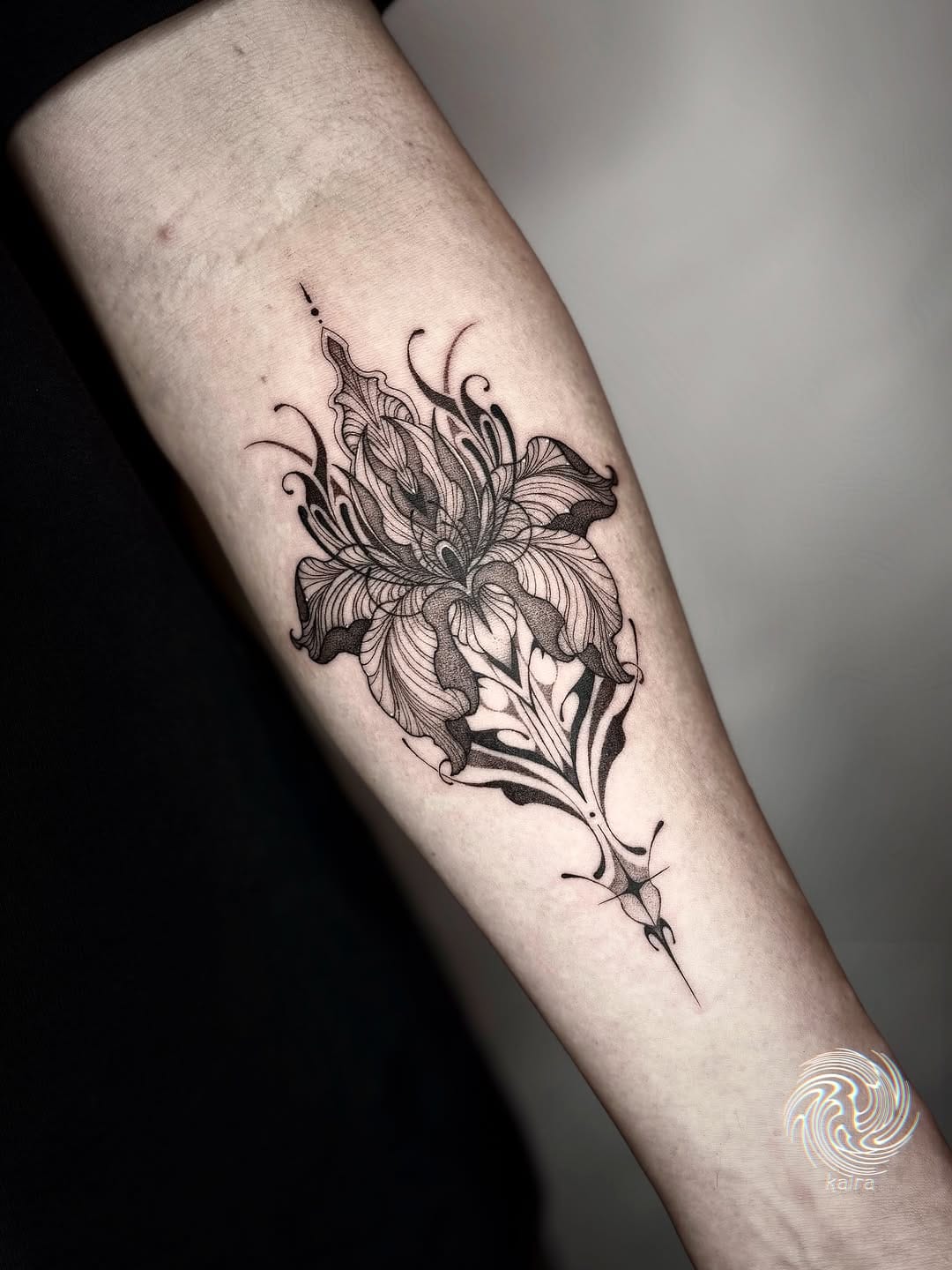 Post 8 by 彫師 界螺  -  tattooist kaira on Instagram (carousel)