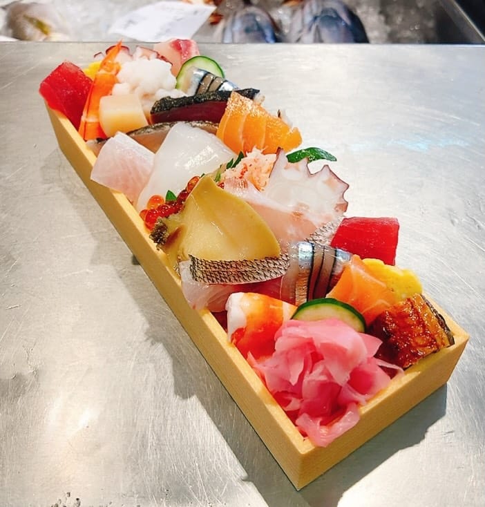 Post 3 by 岡崎 鮮魚店 on Instagram (image)