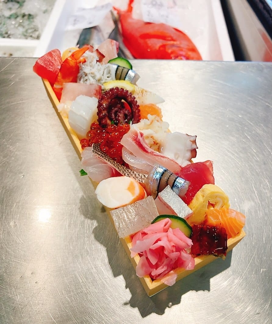 Post 8 by 岡崎 鮮魚店 on Instagram (image)