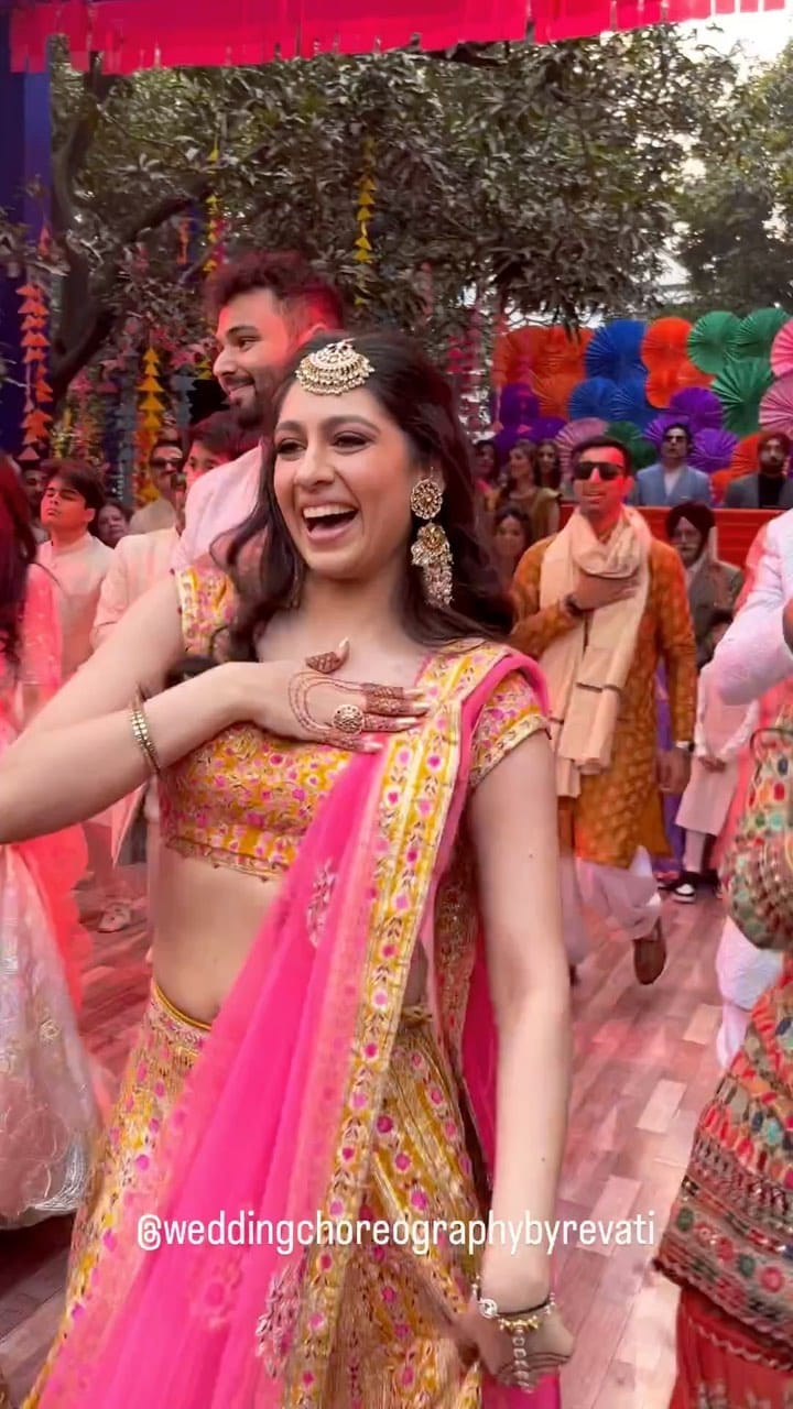 Post 10 by Wedding Choreography By Revati on Instagram (video)