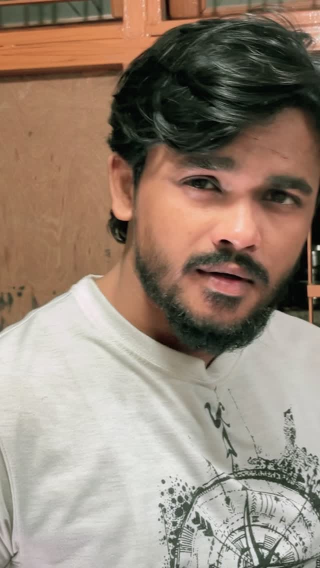 Post 5 by Anupamm Tiwari on Instagram (video)