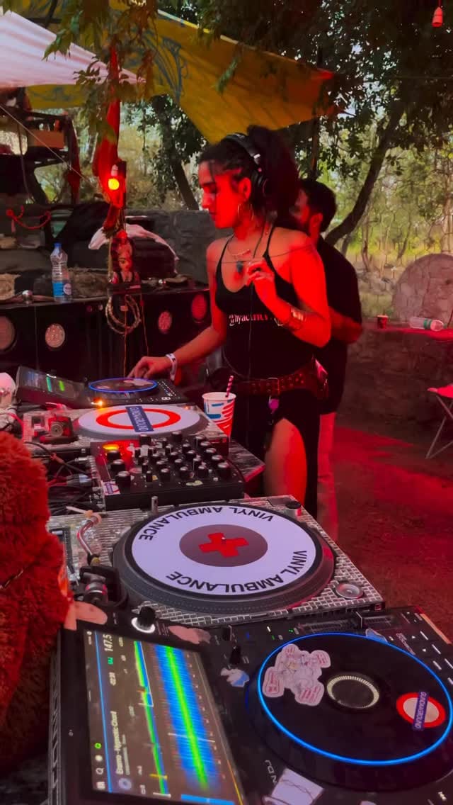 Post 6 by Vinyl Ambulance on Instagram (video)