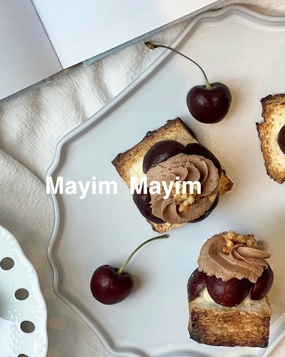 Post 3 by Mayim Mayim ⌇ bagel cafe ⌇ on Instagram (image)