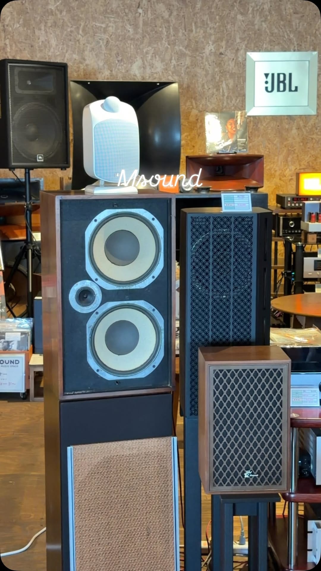 Post 8 by Msound on Instagram (video)