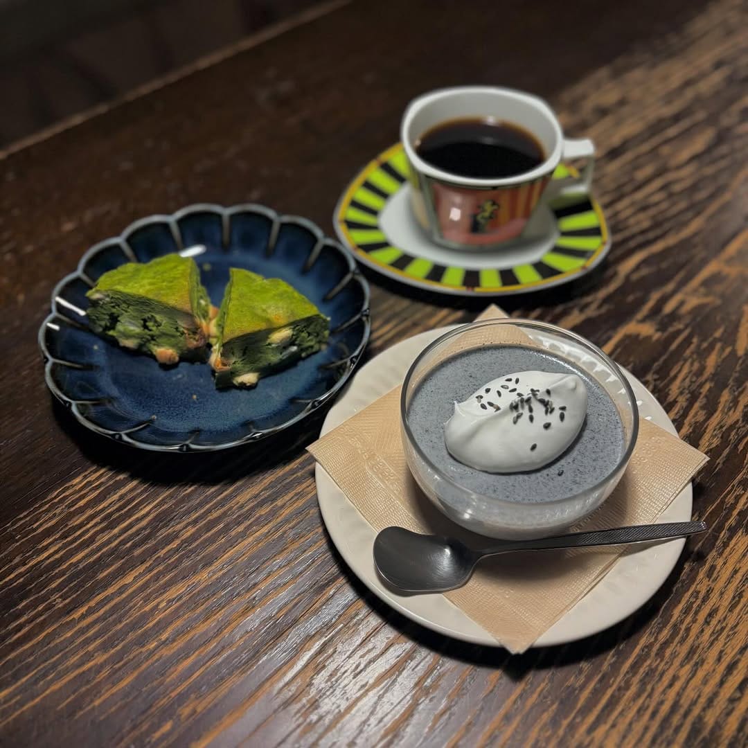 Post 7 by ロックフォールカフェ / ROQUEFORT CAFE on Instagram (image)