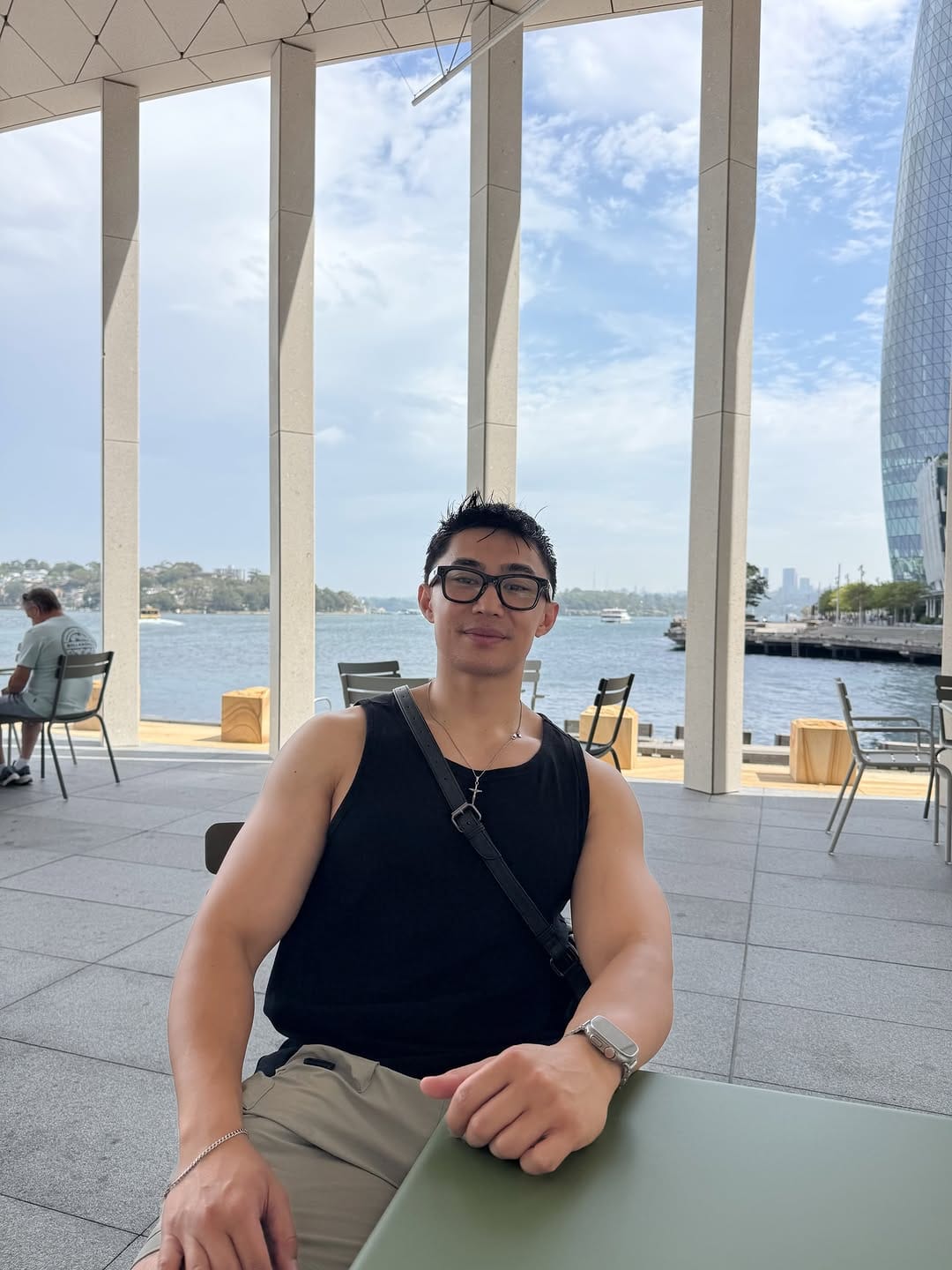 Post 8 by Romel Cuadra on Instagram (carousel)