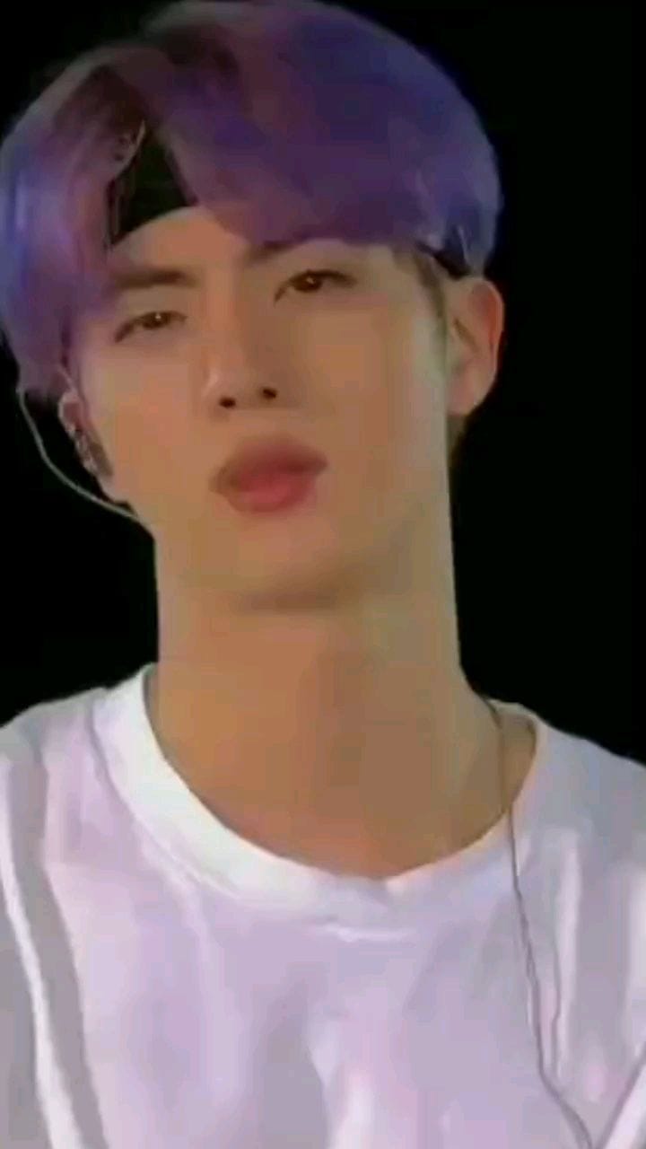 Post 5 by @k.pop_armyy on Instagram (video)