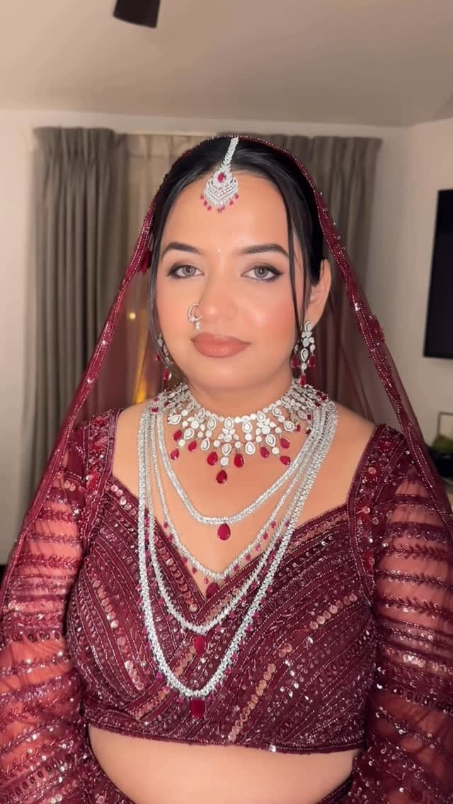 Post 6 by Rimi | makeup artist | hair | styling on Instagram (video)