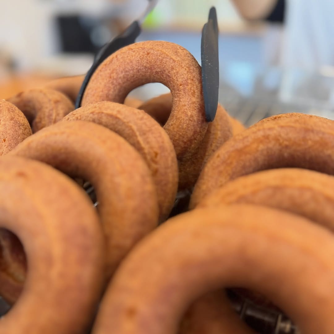 Post 5 by MORE DONUT on Instagram (image)
