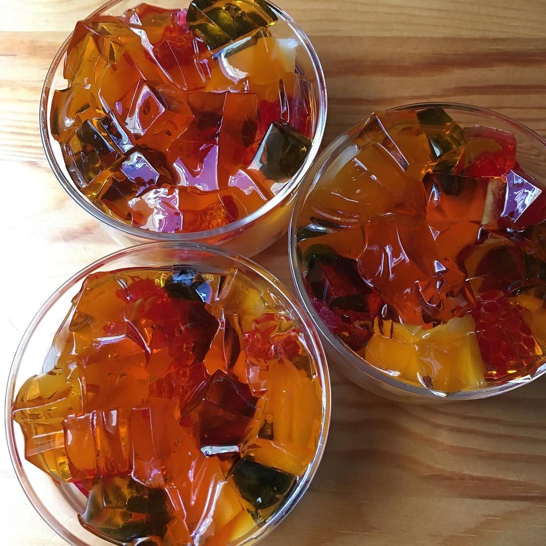 Post 2 by 国産紅茶専門店TEAROOM Yoshiki  Handa on Instagram (image)