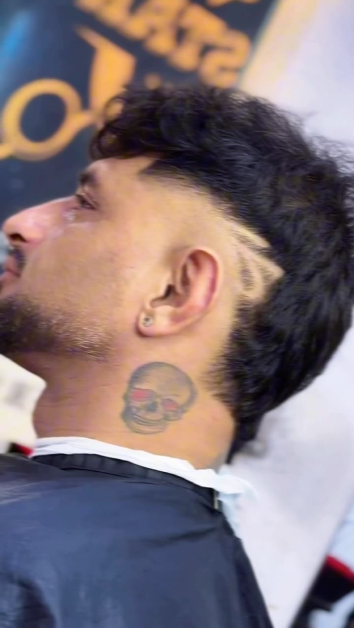 Post 4 by A STAR hair saloon on Instagram (video)