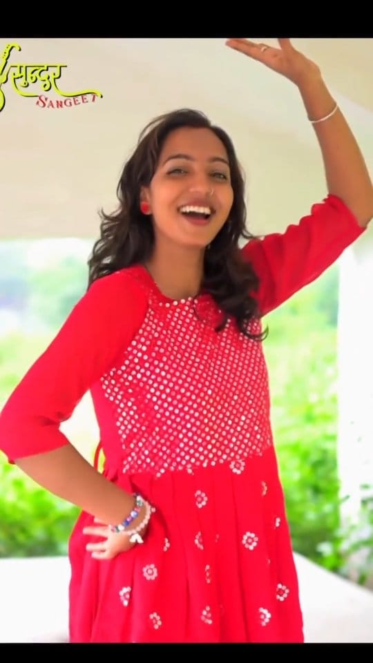 Post 4 by Neha Singh Sunder on Instagram (video)