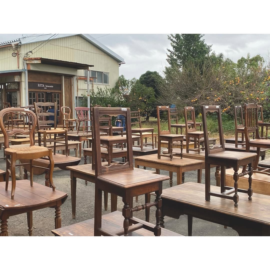 Post 8 by フランス古道具　RITA brocante on Instagram (carousel)