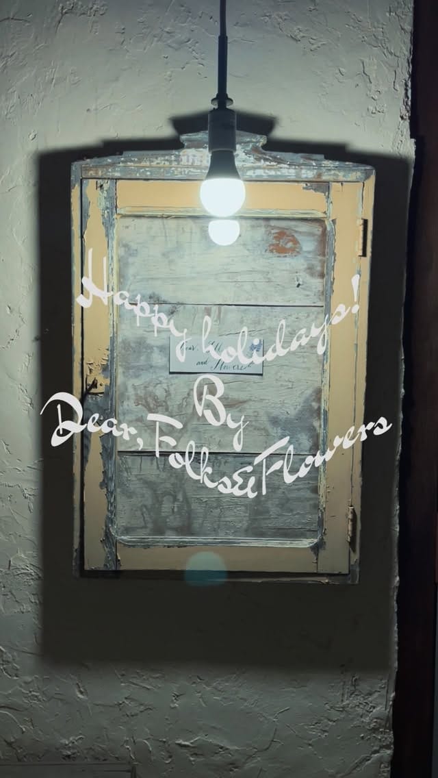 Post 6 by DEAR, FOLKS & FLOWERS on Instagram (video)