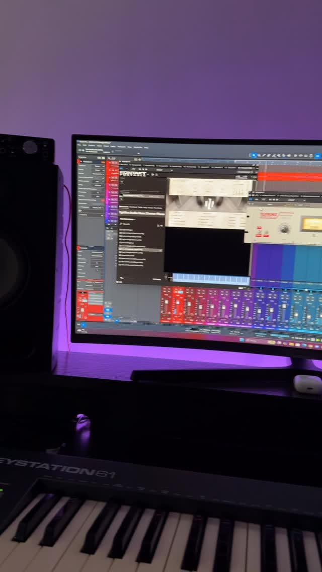 Post 5 by @stereojammusic on Instagram (video)