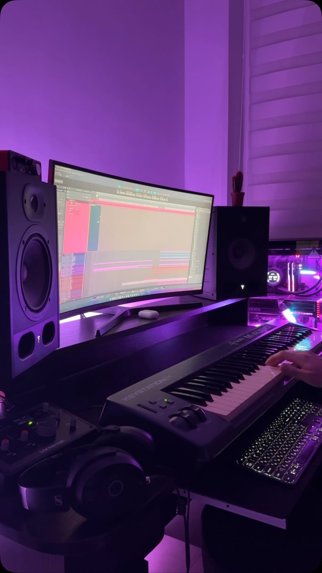 Post 2 by @stereojammusic on Instagram (video)