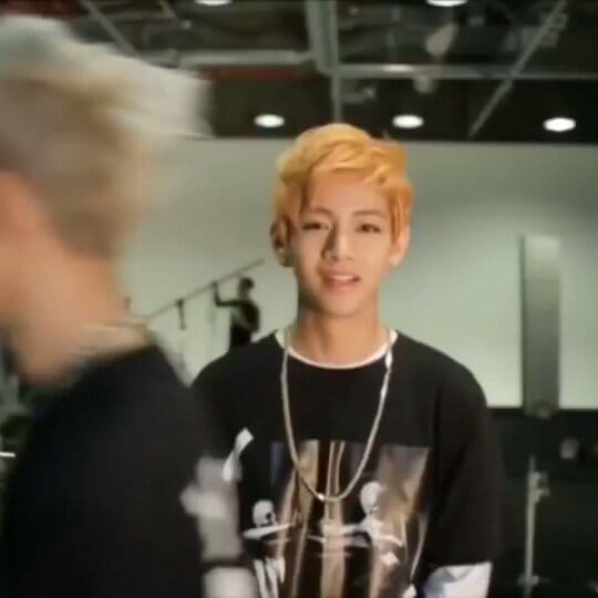 Post 1 by Kim Taehyung💞 on Instagram (video)