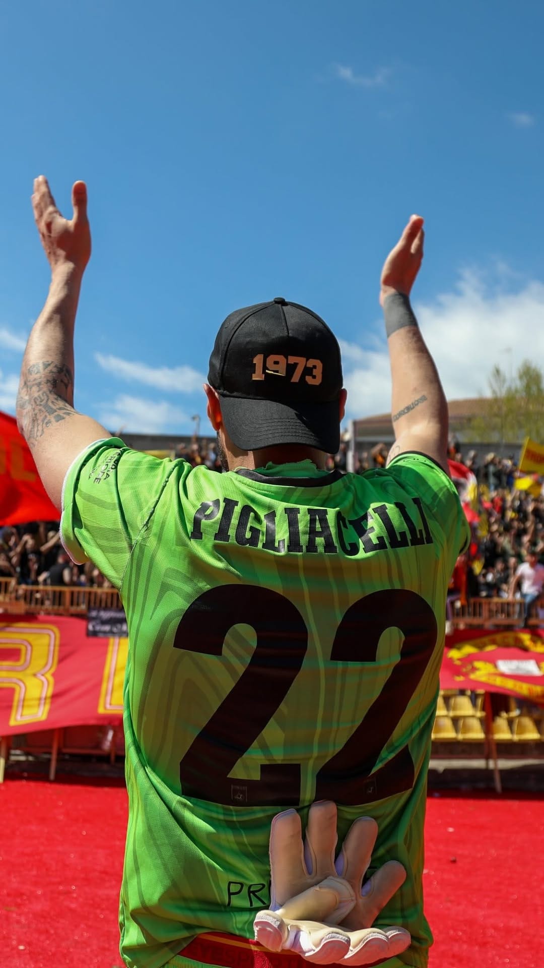 Post 2 by Mirko Pigliacelli on Instagram (video)